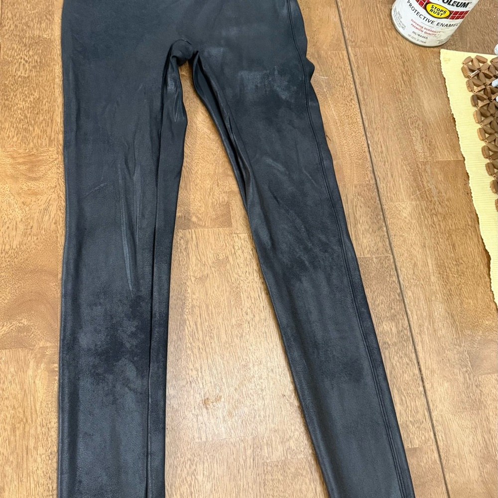 SPANX Black Leggings with Red Tag